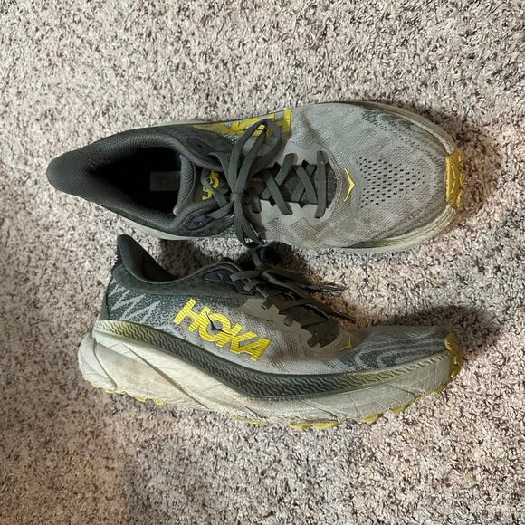 Dark green hoka tennis shoes - Picture 1 of 8